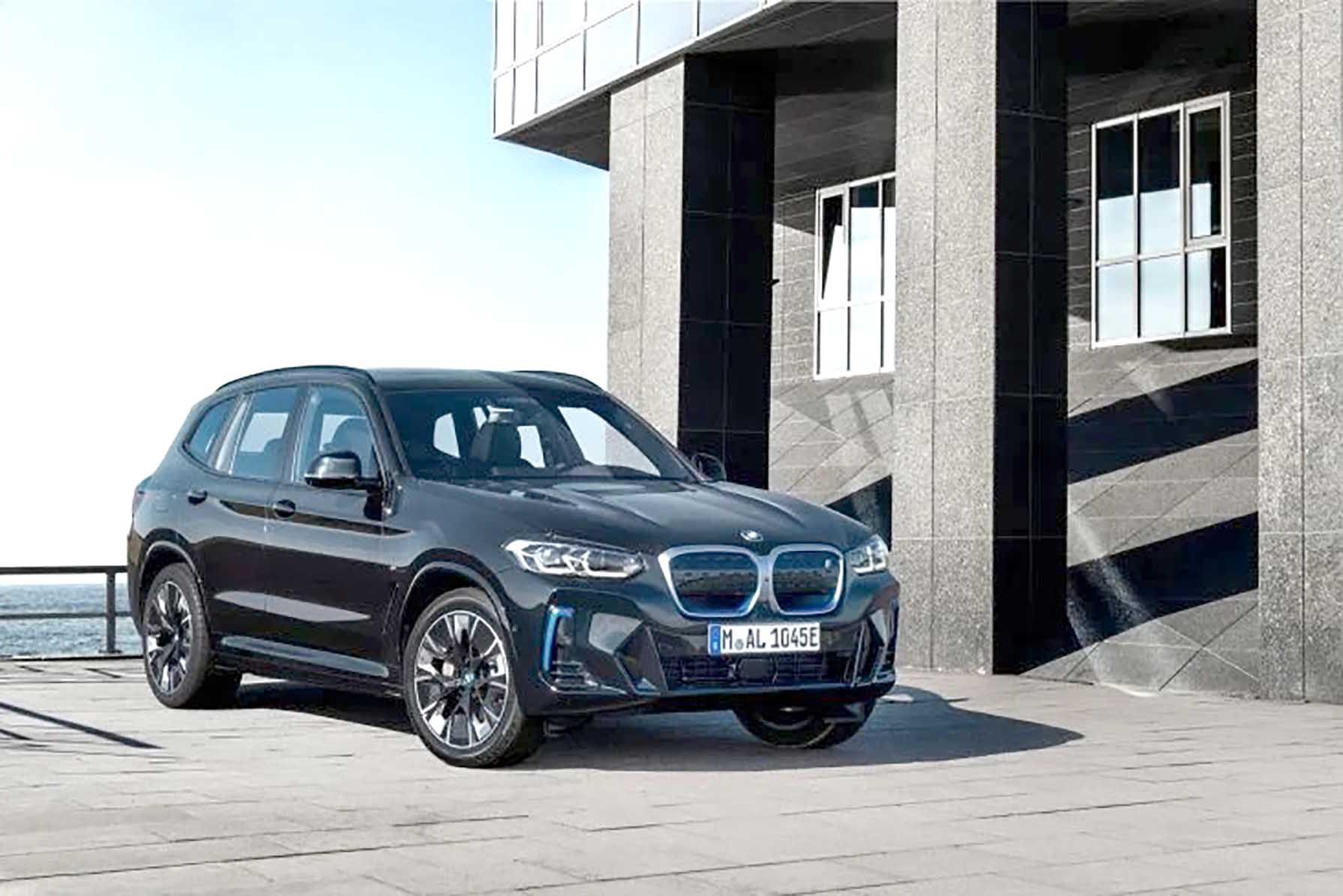 O BMW iX3 chega atualizado