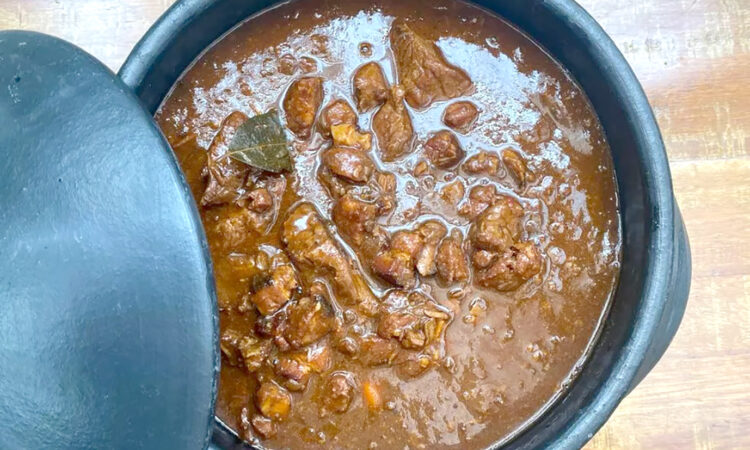 Carne de panela na cerveja preta