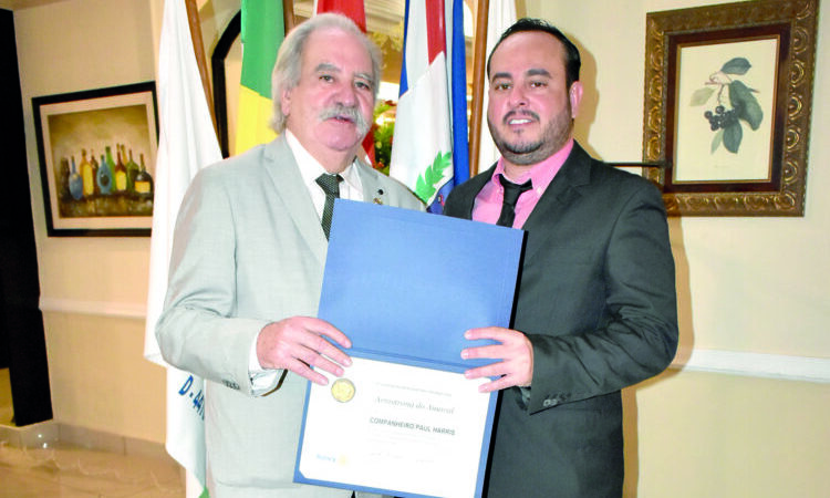 Rotary realiza festiva de posse em alto estilo