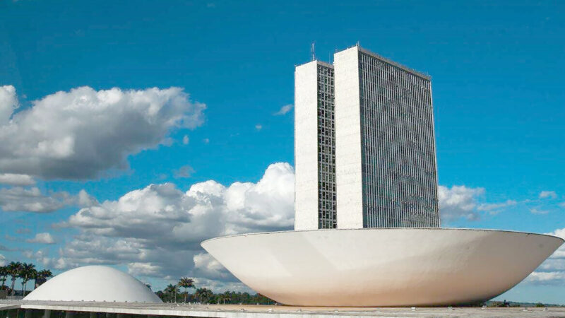 Em clima de eleições, Congresso volta do recesso segunda-feira