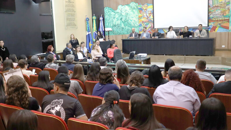 Profissionais da Administração foram homenageados na Câmara Municipal de Ponta Porã