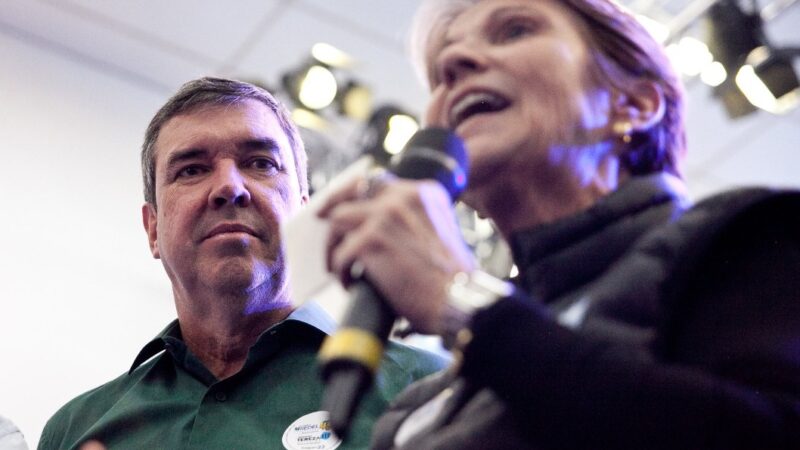 Para Riedel e Tereza, levar asfalto aos 79 municípios é compromisso