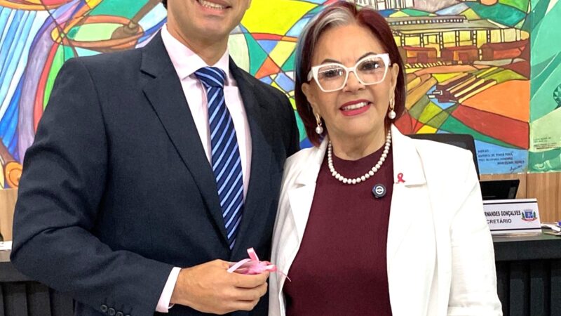 Lourdes Monteiro destaca palestra na Câmara sobre ´Outubro Rosa´