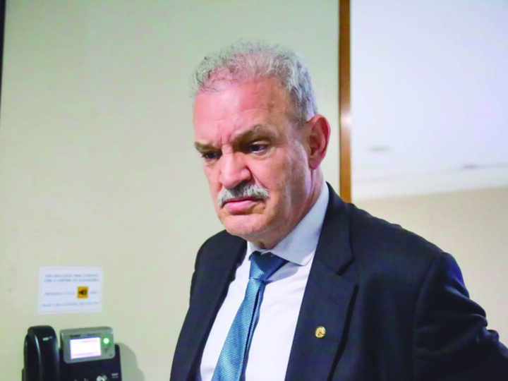 Geraldo Rezende pode voltar às origens na esquerda