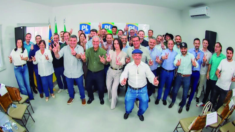 Reinaldo Azambuja da aval para Pompílio Jr para candidatura a deputado estadual