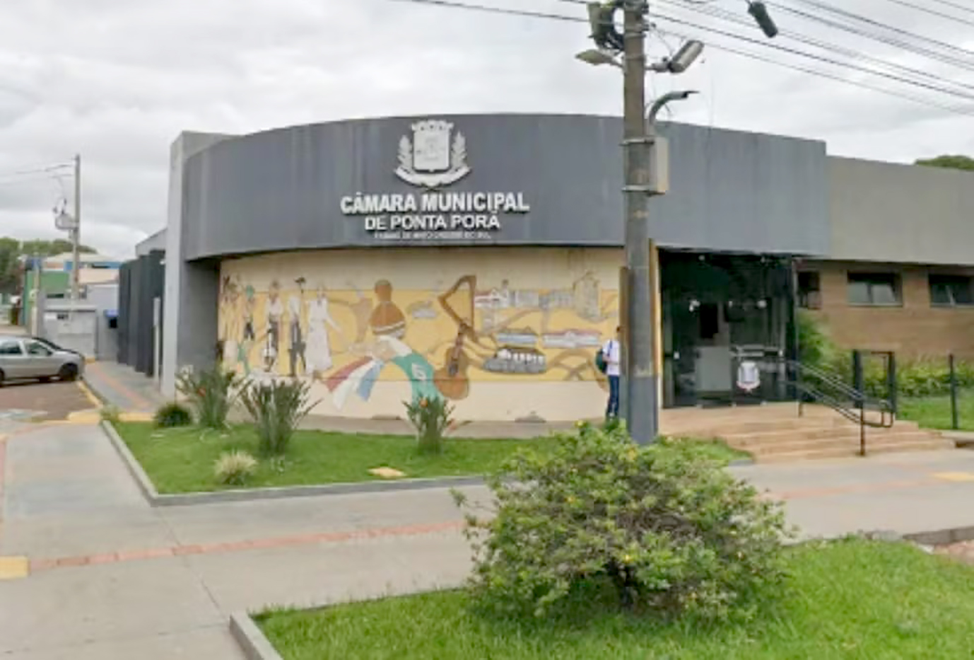 Concurso da Câmara de Ponta Porã abre vagas com salários de até R$ 8 mil